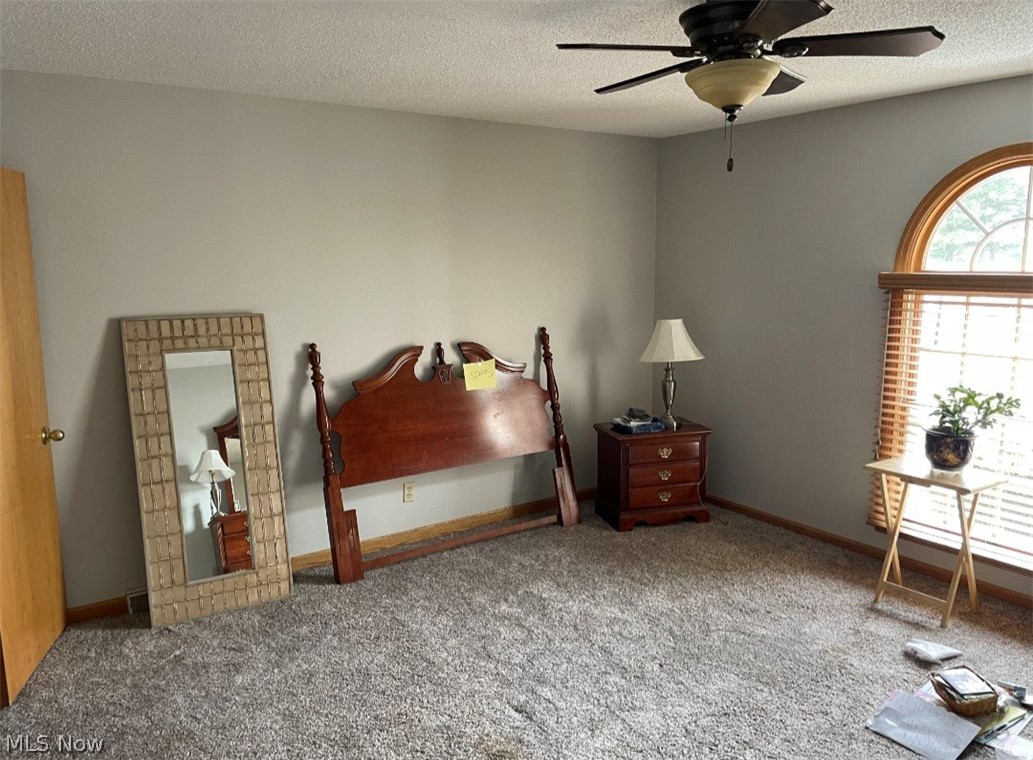 Hilltop Corner Condo - Residential