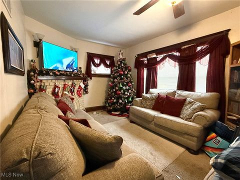 Tiny photo for 3433 W 125th Street, Cleveland, OH 44111 (MLS # 5184184)