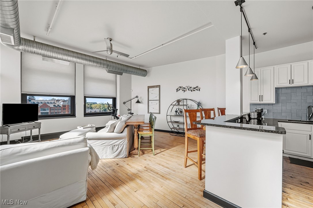 1951 W 26th Street 502
