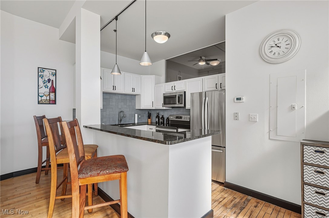 1951 W 26th Street 502