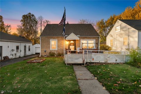 Homes For Sale - 1646 Highview Avenue<br/> Akron, OH 44301