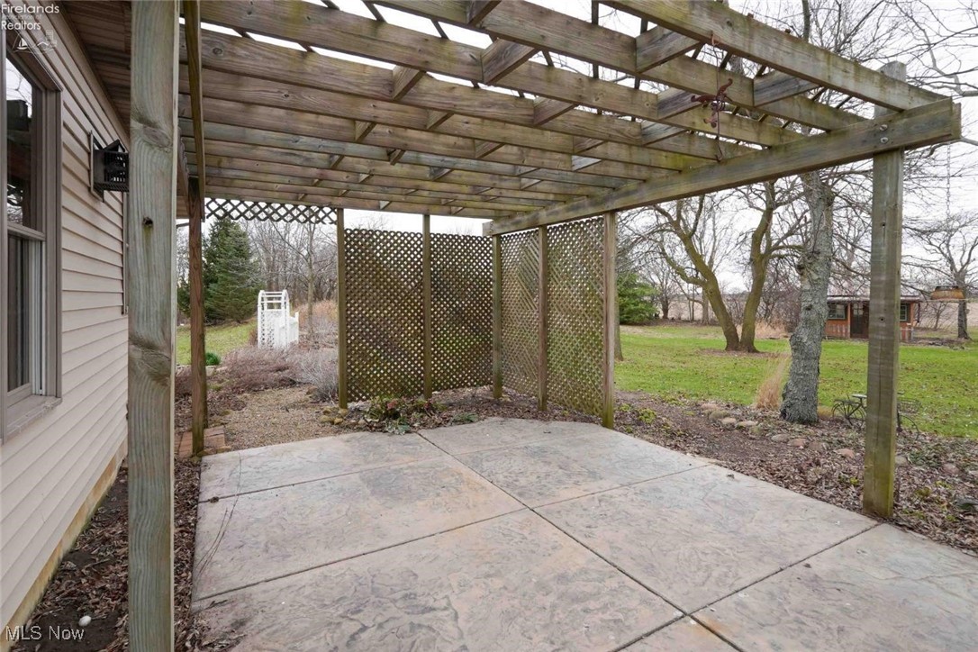 9619 Bemis Road, Bellevue, Ohio image 5