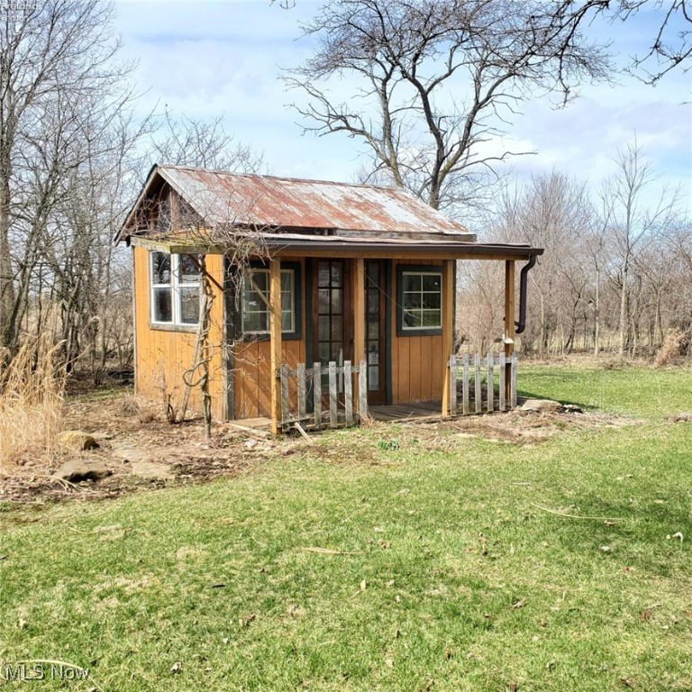 9619 Bemis Road, Bellevue, Ohio image 4