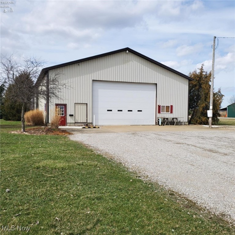 9619 Bemis Road, Bellevue, Ohio image 2