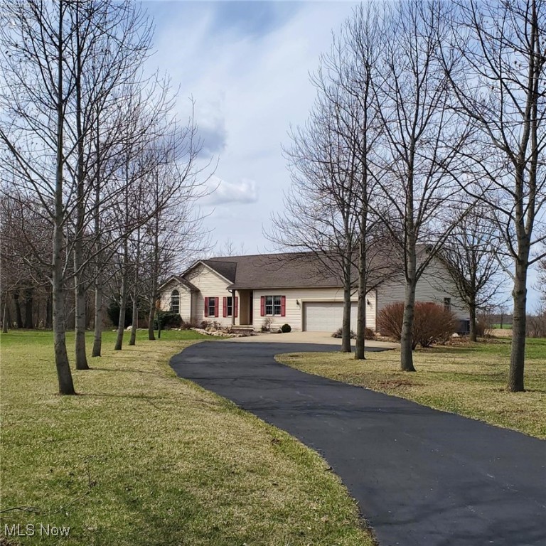 9619 Bemis Road, Bellevue, Ohio image 9