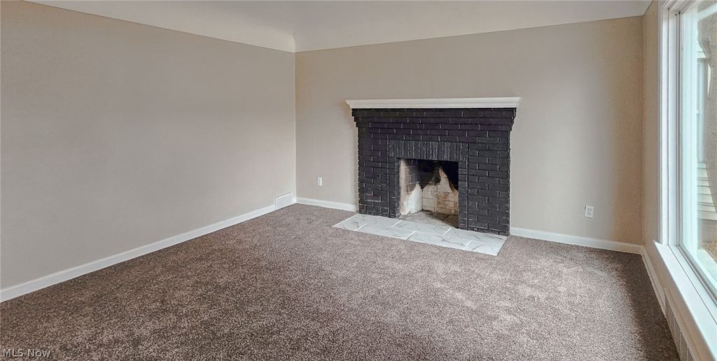 Photo of 17 N Richview Avenue, Youngstown, OH 44509 (MLS # 5187181)