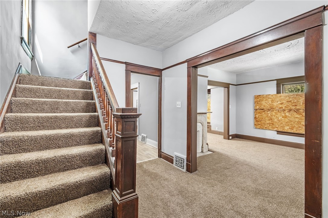 1584 E 94th Street
