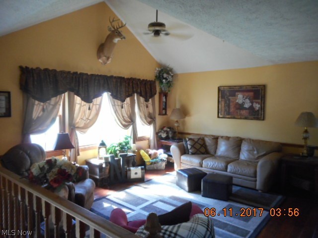 Carpenter Cairo Crestdale - Residential