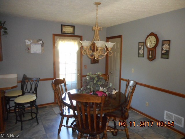 Carpenter Cairo Crestdale - Residential