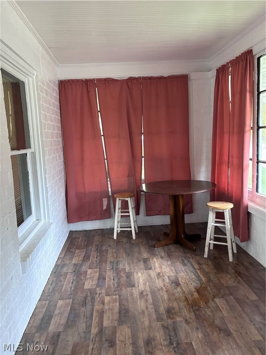 Photo of 1546 White Avenue, Akron, OH 44307 (MLS # 5208147)