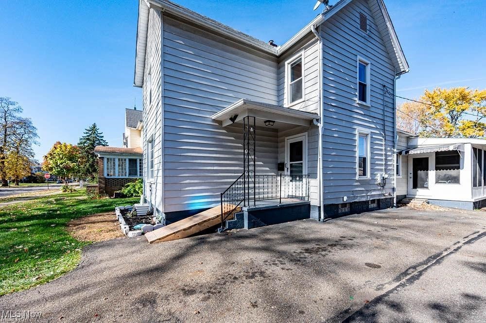 125 E Indiana Avenue, Sebring, Ohio image 4