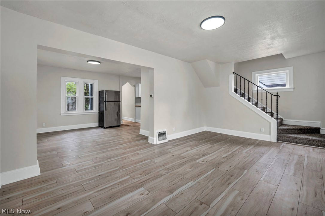 1703 Crestline Avenue