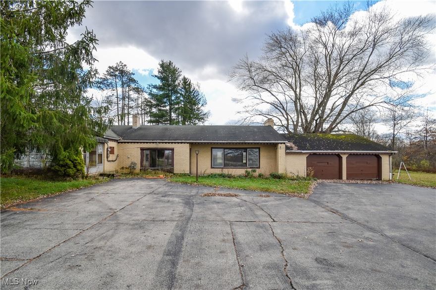 Calling all INVESTORS or Homeowners who like to take on remodeling! This 1800 + sq foot Ranch slab home is perfect for you! Equipped with 4 acres of land for multiple uses, you can make this into your dream home or perfect investment property. This home is equipped with everything first floor living and more! Call today to schedule your appointment!