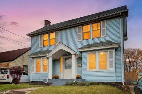 Photo for 1540 Cherry Avenue NE