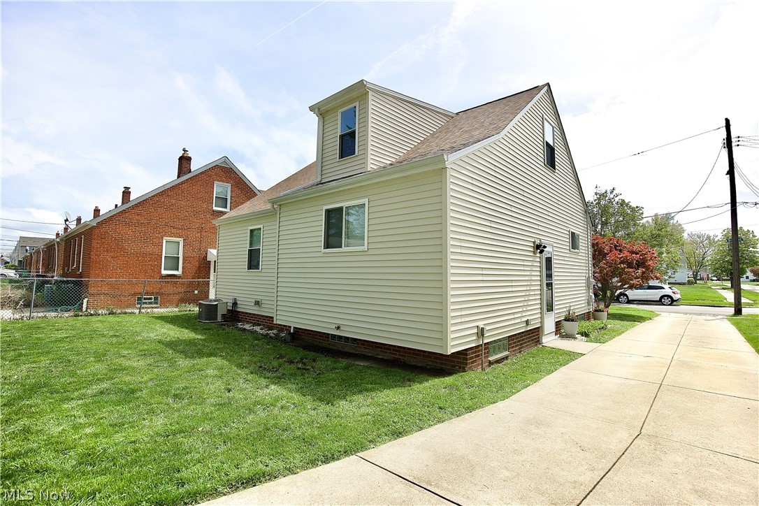 Conger-Helper Realty Companys - Residential