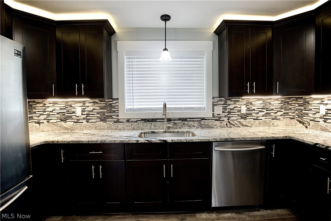Conger-Helper Realty Companys - Residential