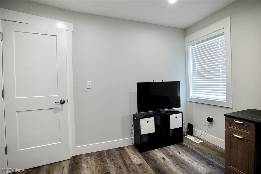 Conger-Helper Realty Companys - Residential