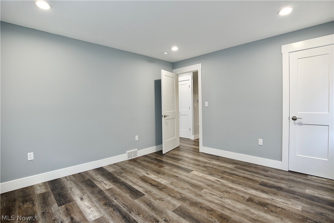 Conger-Helper Realty Companys - Residential