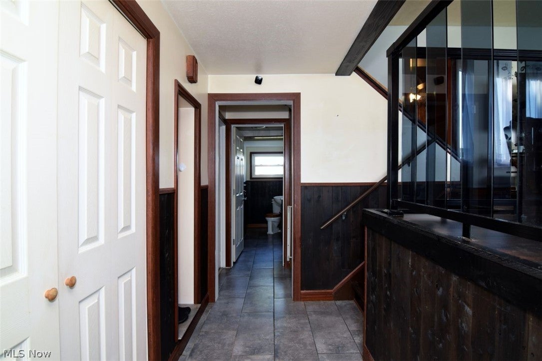 6902 Lantern Lane