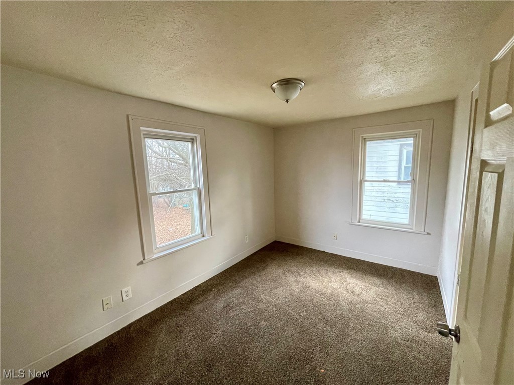 Colonial Homes - Residential