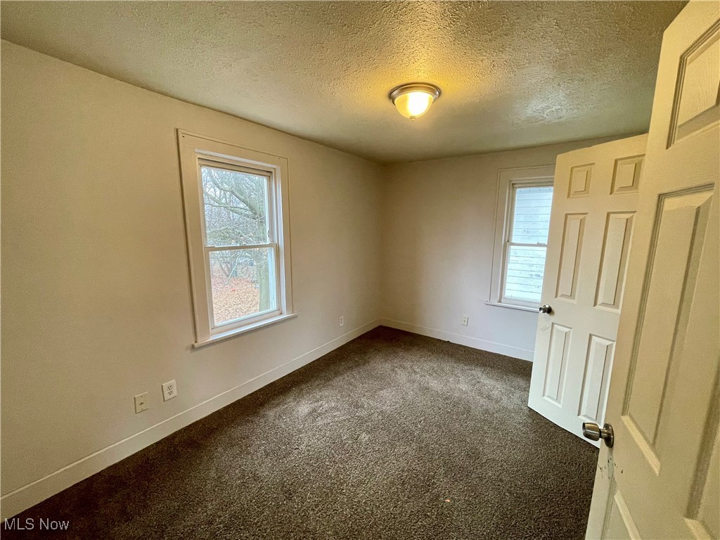 Colonial Homes - Residential