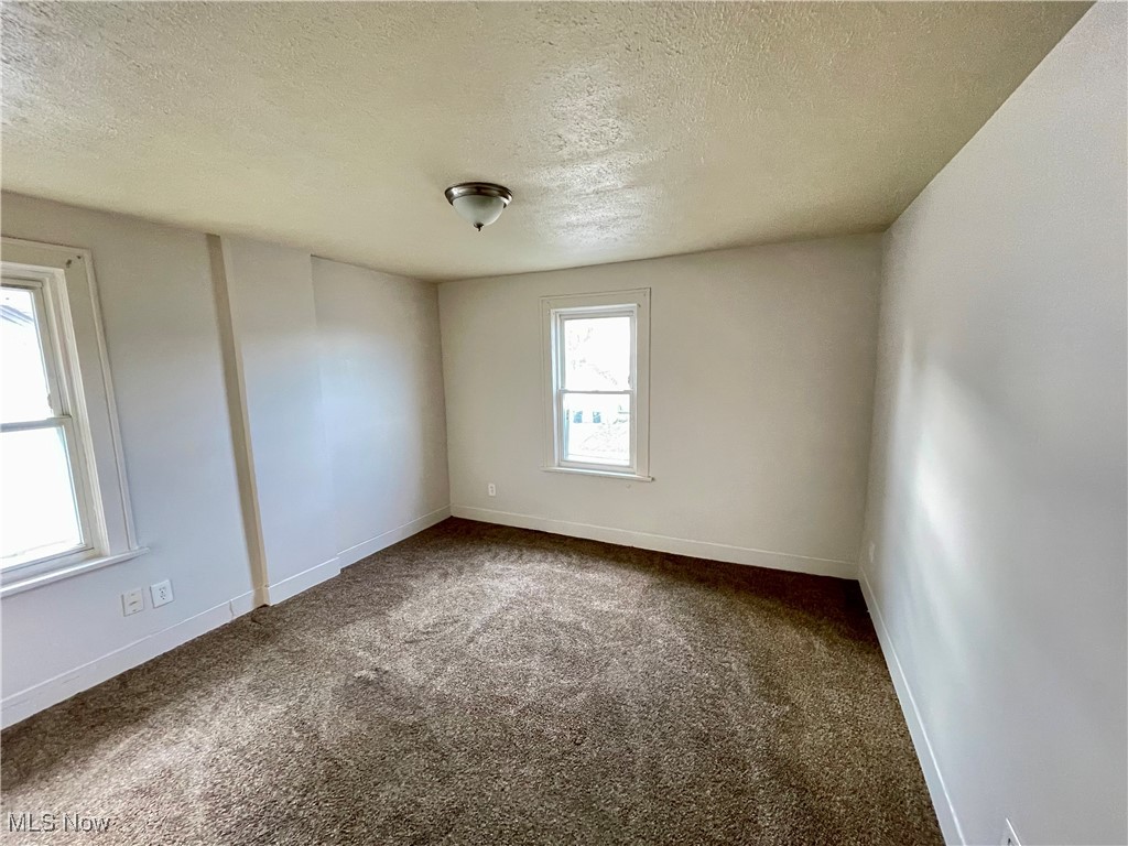 Colonial Homes - Residential