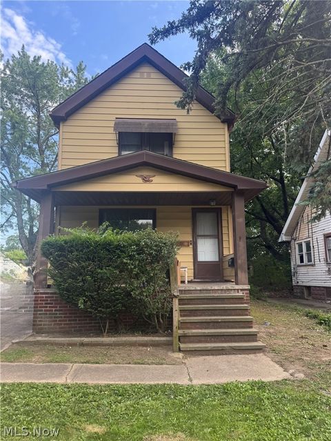 7696 Laumer Avenue Cleveland OH 44105