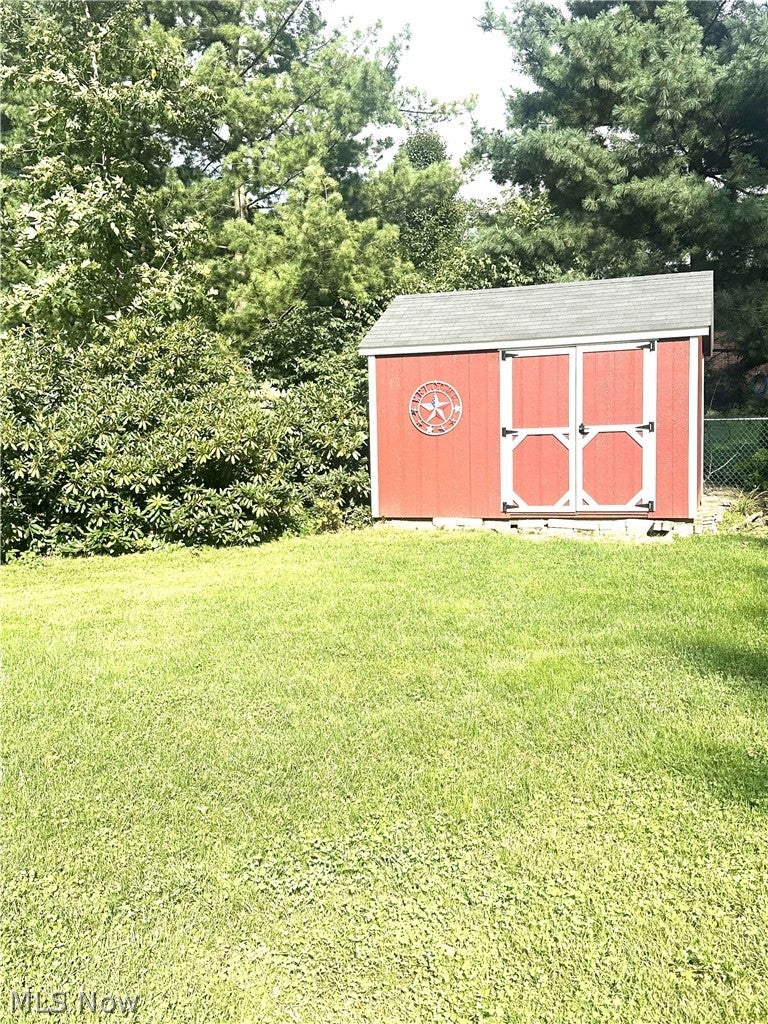 750 Bittersweet Drive NE