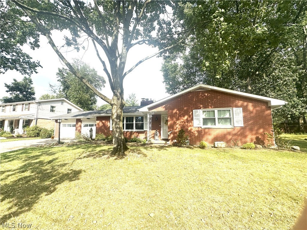 750 Bittersweet Drive NE