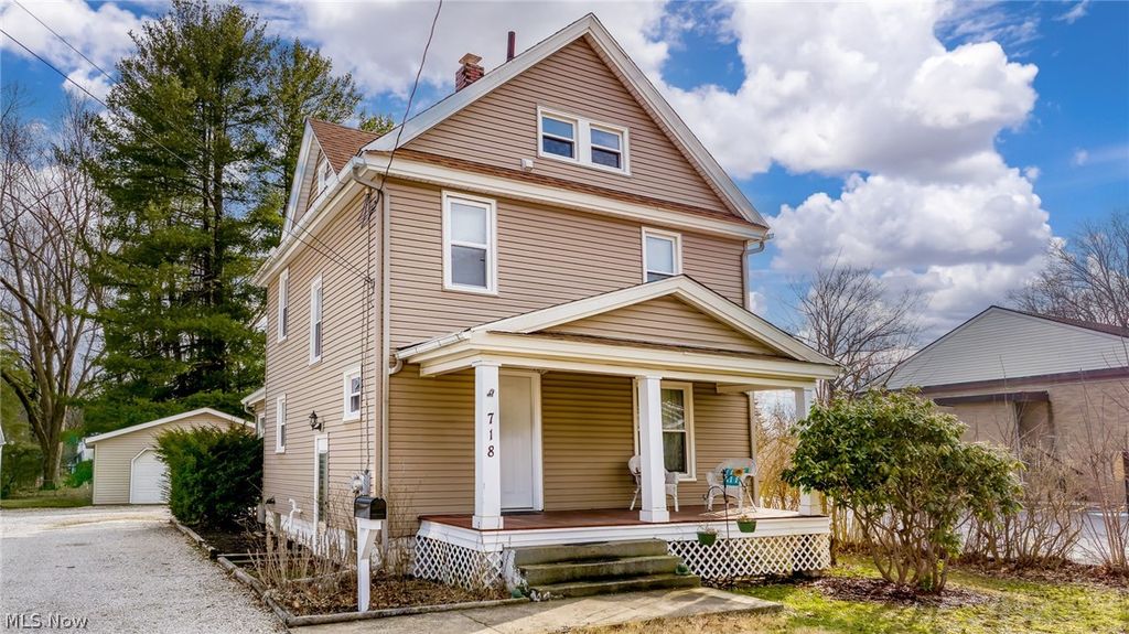 Photo of 718 E Highland Avenue, Ravenna, OH 44266 (MLS # 5191099)