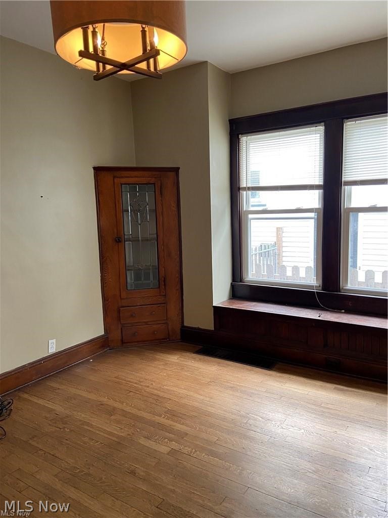 2628 E 124th Street