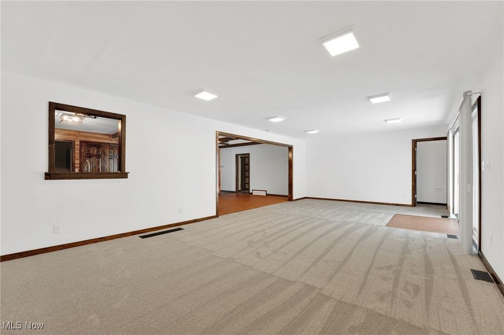 Photo of 6569 Roycroft Drive, Parma, OH 44129 (MLS # 5177222)