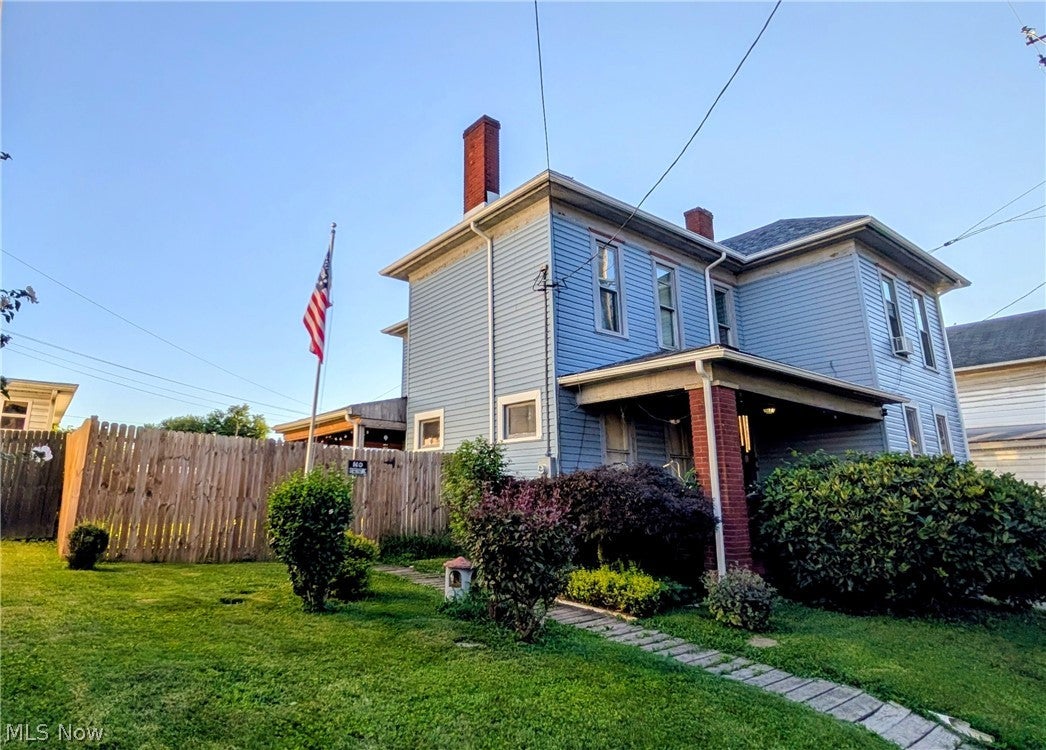 306 10th Street