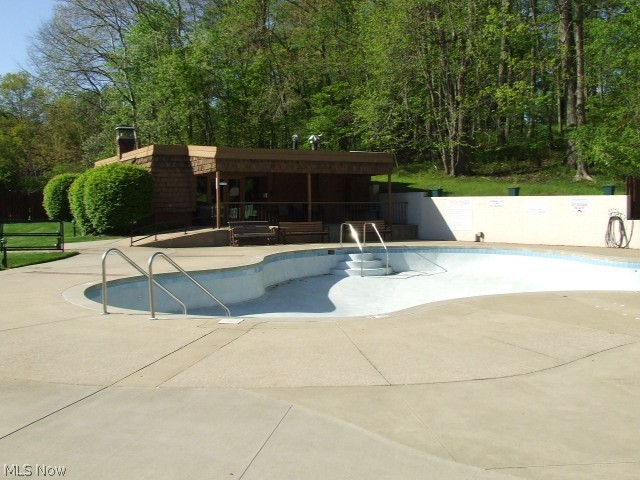 Silver Lake Towers - Residential