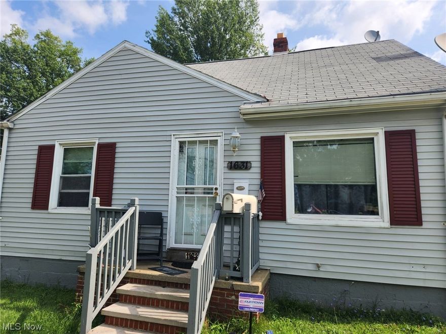 Great opportunity to add this single-family home to your portfolio! Two bed, one bath home with good sized lot and backyard space. Currently tenanted at $796.00 per month. Hurry to take advantage of this amazing opportunity before it's too late!