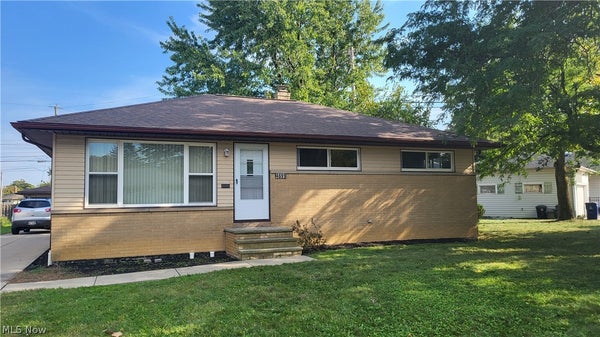 4699 CENTURY CIR, CLEVELAND, OH 44144 - Image eae1090369cbc5076cb164ed04eecc5e/1031028701