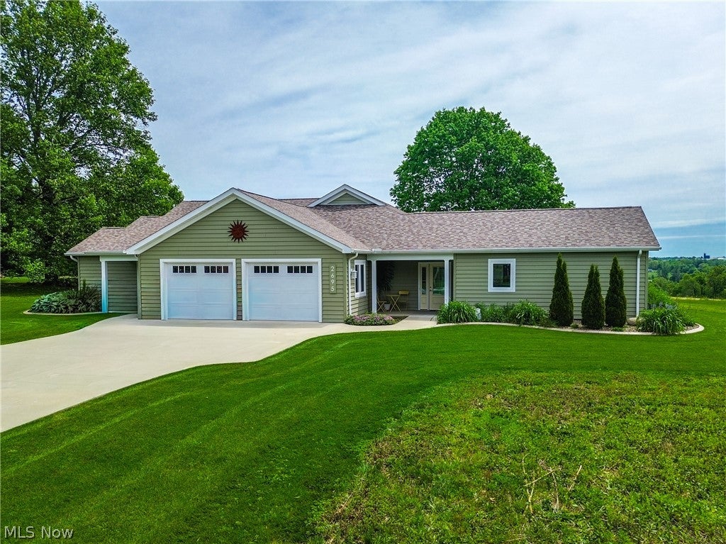 Photo of 2695 Wayne Street, Orrville, OH 44667 (MLS # 5216642)