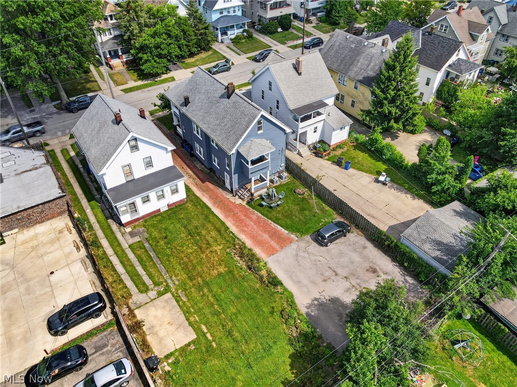 2622 E 130th Street