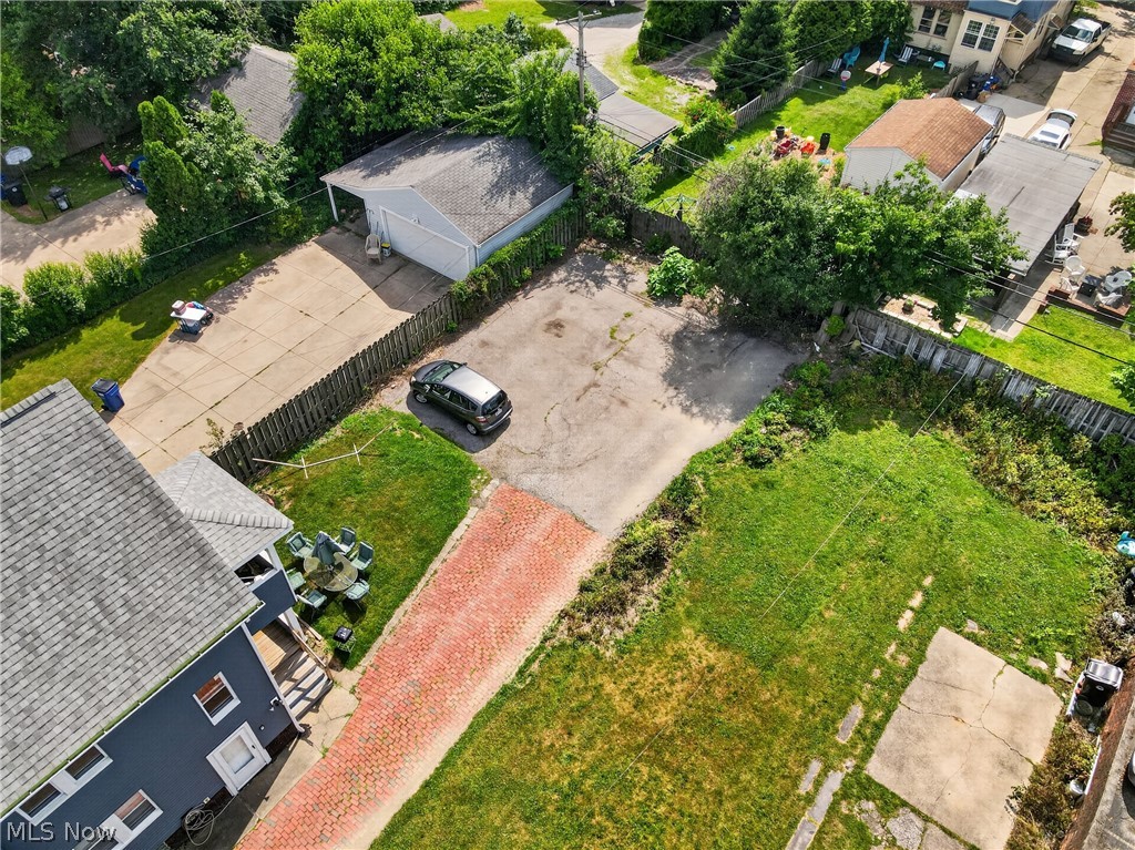 2622 E 130th Street