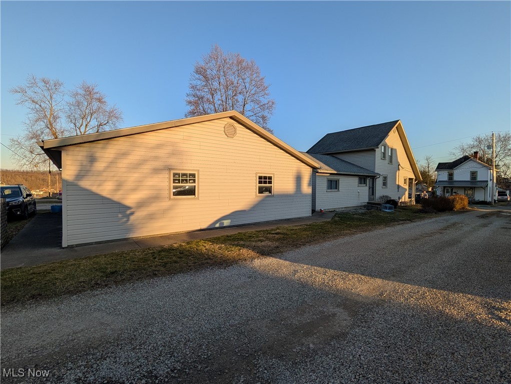 1020 Belford Street, Caldwell, Ohio image 4