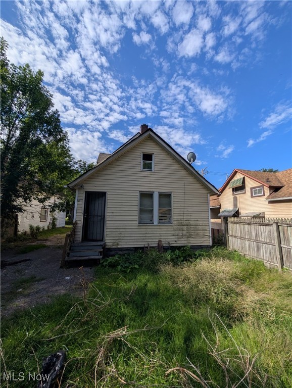 Cleveland, Ohio 44127, United States, 2 Bedrooms Bedrooms, ,1 BathroomBathrooms,Residential,Pending,203886