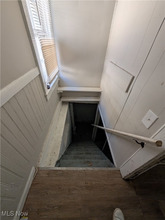 Cleveland, Ohio 44127, United States, 2 Bedrooms Bedrooms, ,1 BathroomBathrooms,Residential,Pending,203886