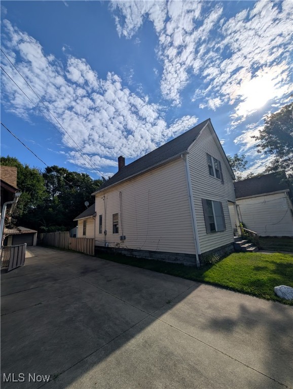 Cleveland, Ohio 44127, United States, 2 Bedrooms Bedrooms, ,1 BathroomBathrooms,Residential,Pending,203886