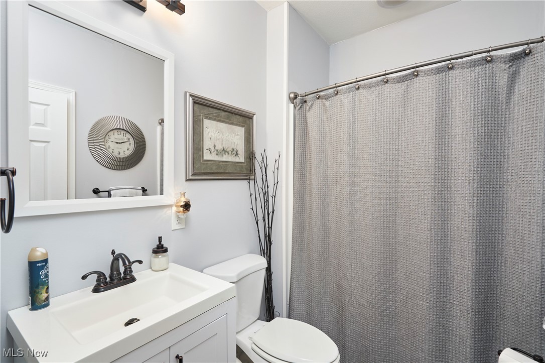7355 Hunters Glen Lane, Seville, Ohio image 34