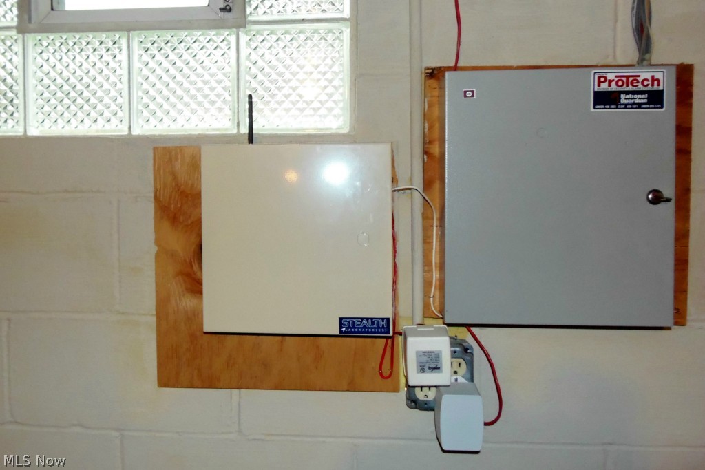 Happy Hollow - Residential