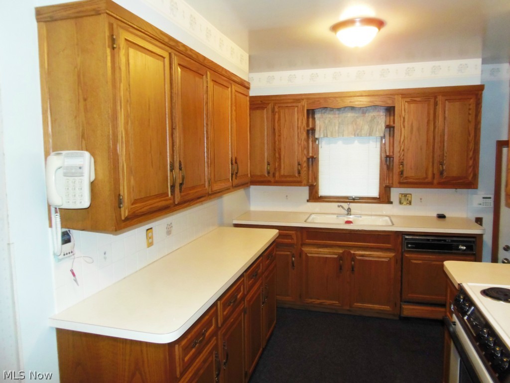 Happy Hollow - Residential