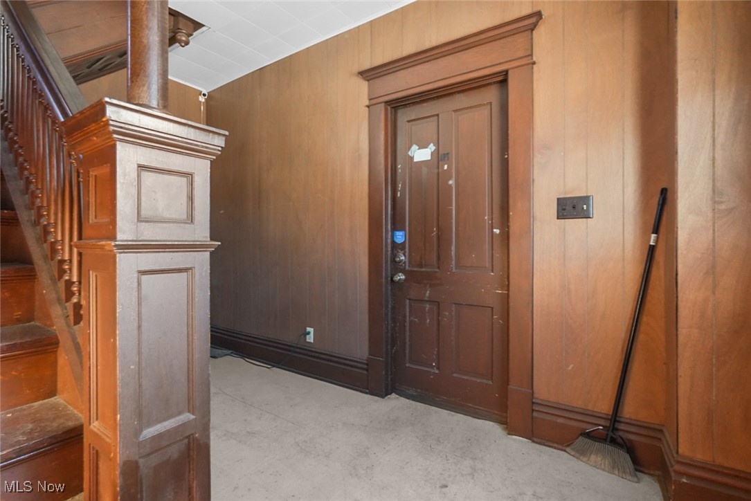 City/Mansfield - Residential Income