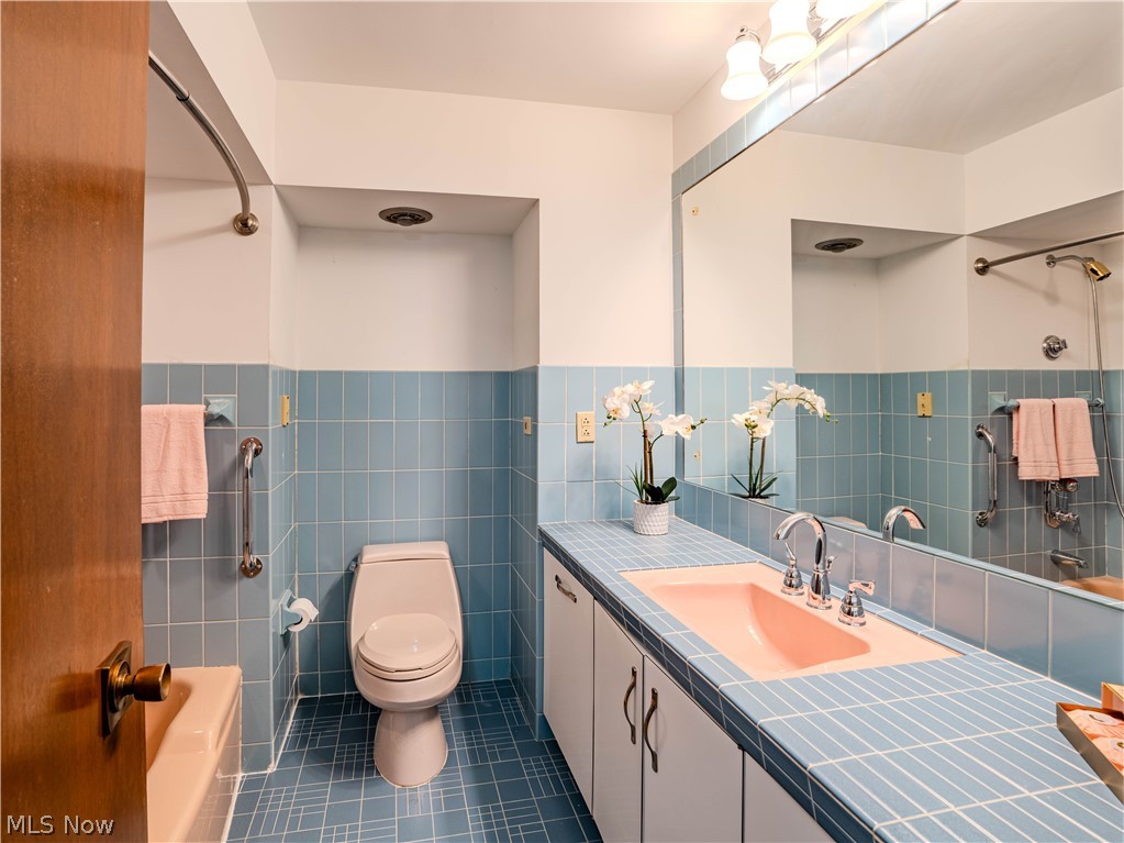 Emerman Corp Delsy Drive - Residential