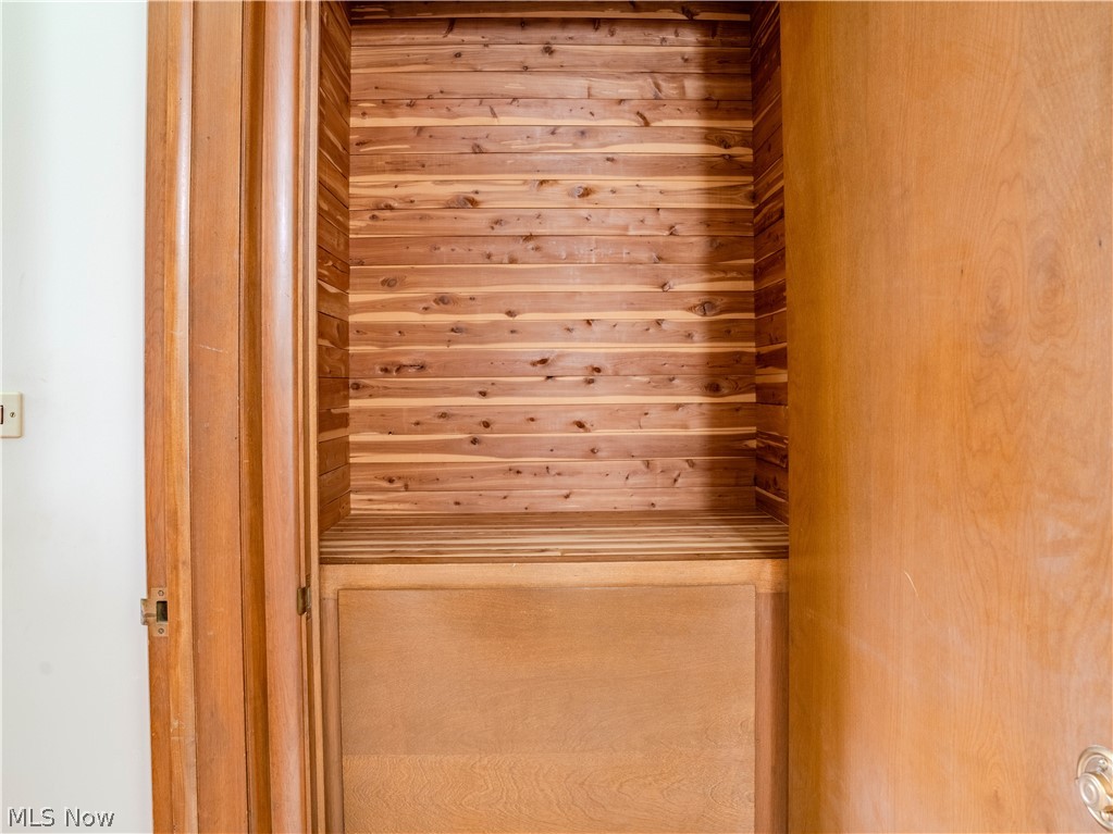 Emerman Corp Delsy Drive - Residential