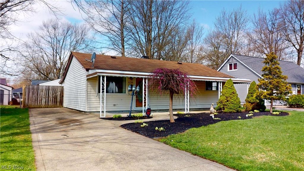 Photo of 4790 Robinwood Drive, Mentor, OH 44060 (MLS # 5202243)